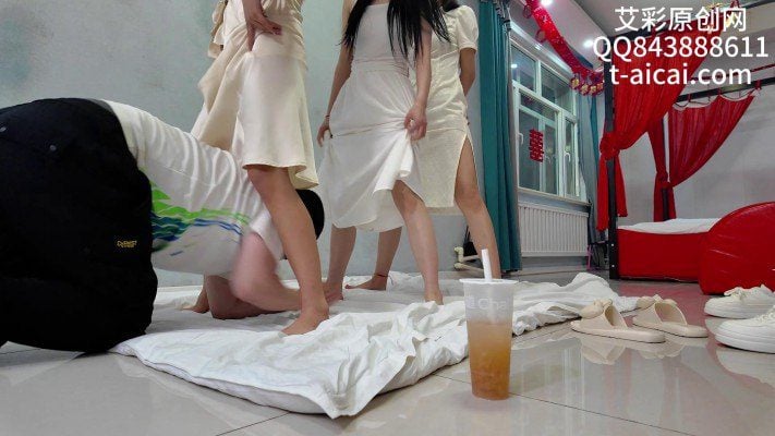 chnnsct1818 | High school girls group barefoot trampling and crotch drilling