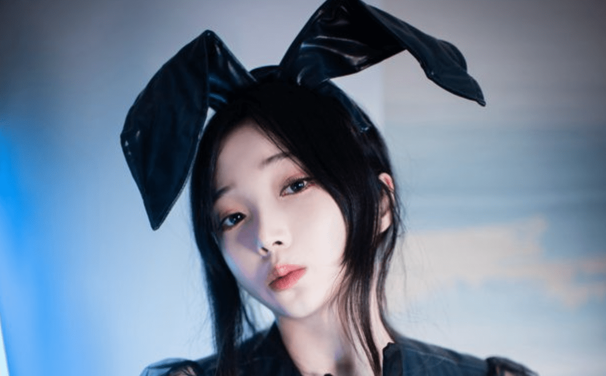BLUECAKE | Bambi – Camille Code Name BUNNY 开裆黑丝兔女郎