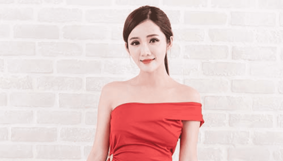 GoGo | 长腿美模包臀裙棚拍