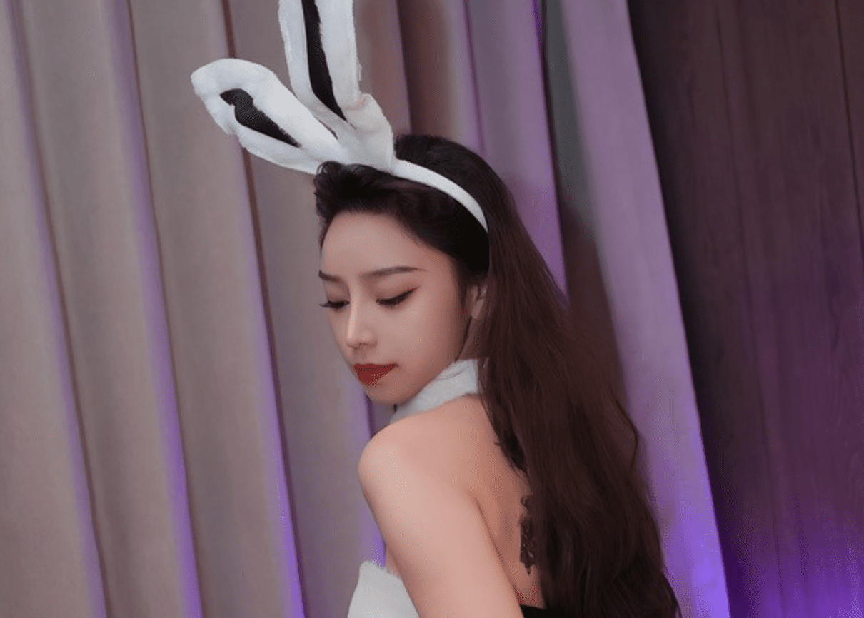 Xiuren秀人网 | 苏曼兮 黑丝兔女郎