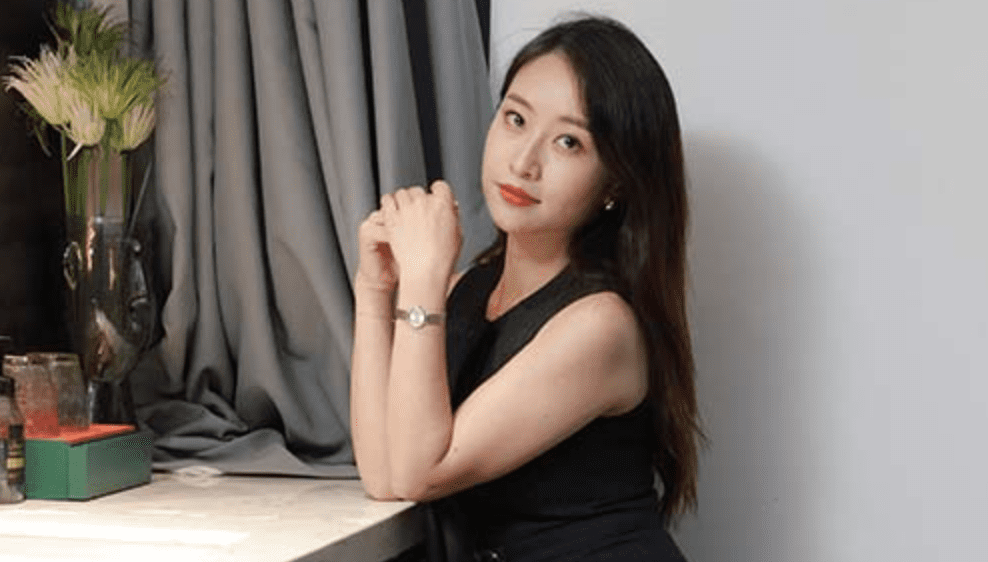 IESS Different Ideas | Silk Enjoyment Series: The Story of Xiaojie's Bathroom with Red-soled High Heels