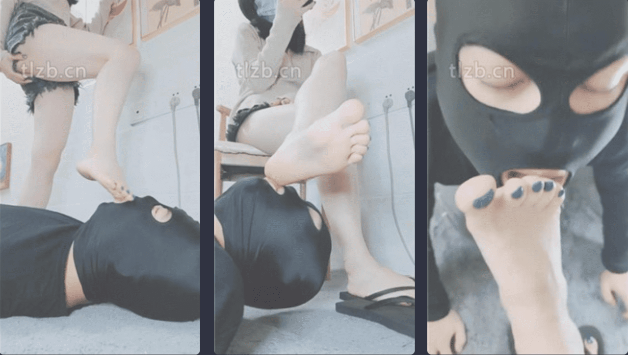 云儿公主 | 脚垫裸足恋足狂舔