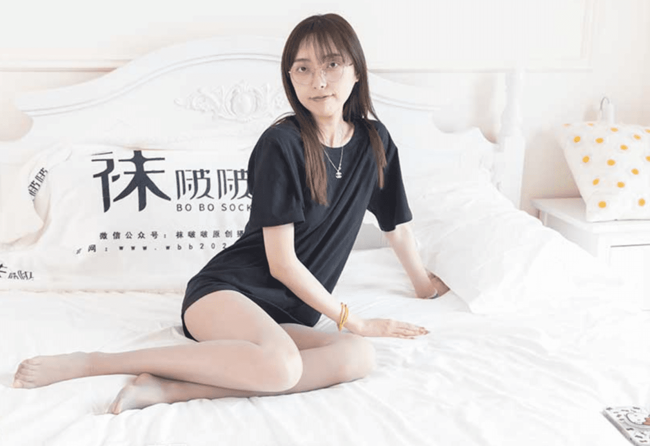 袜啵啵 379期 | 稚予的板鞋、灰丝(带视频)