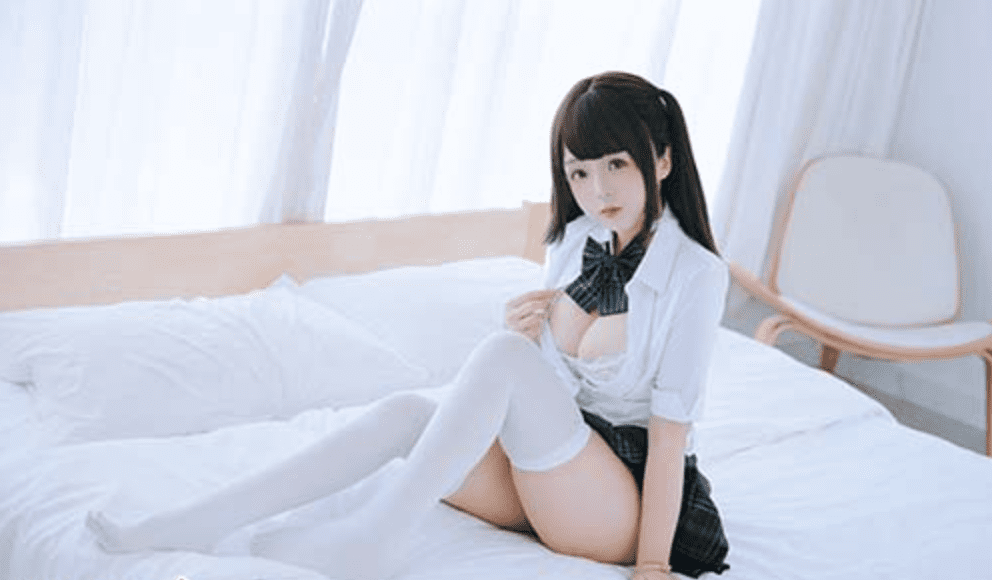 日奈娇 | 学姐的白丝袜JK套服