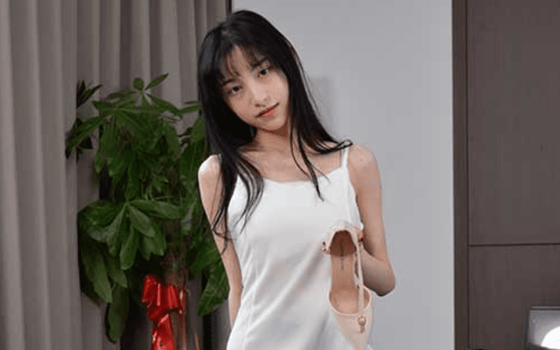 Early Summer Goddess | Qiqi's barefoot flat shoes bridesmaid dress wedding arrangement (with video)