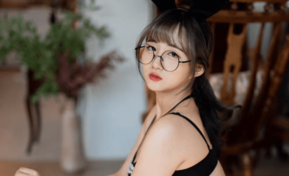 BlueCake | Han Jina  Maid Bunny 女仆丝袜