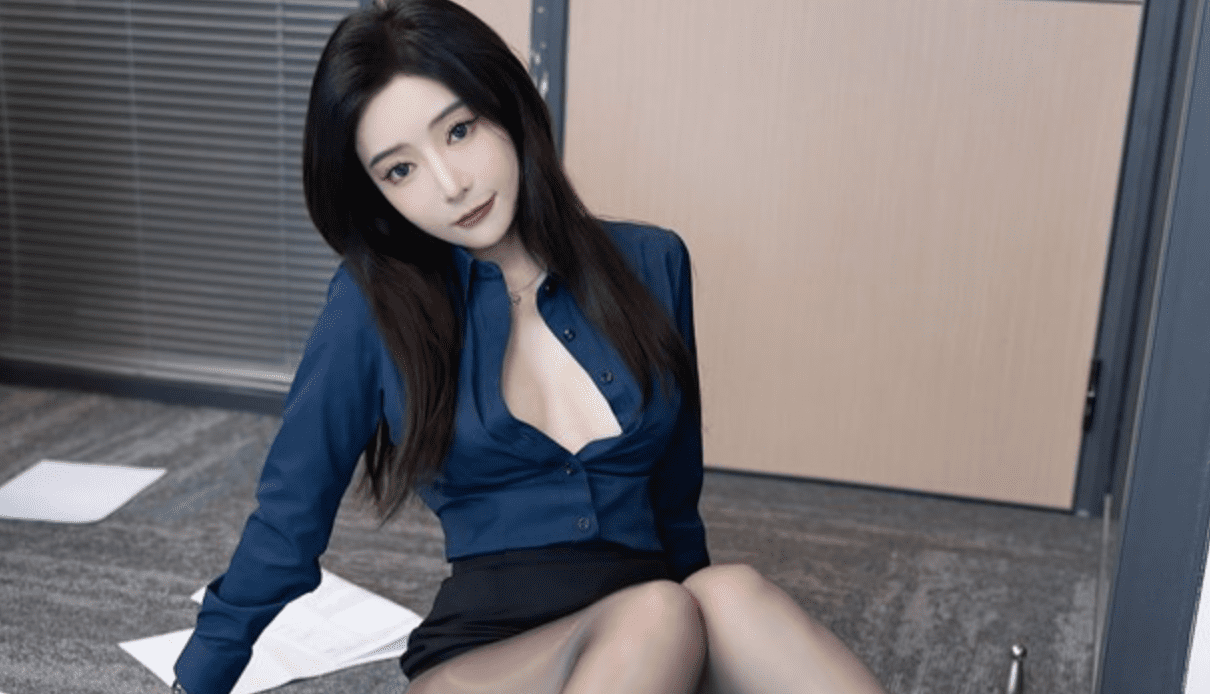 Xiuren秀人网 | 王馨瑶yanni丝袜OL