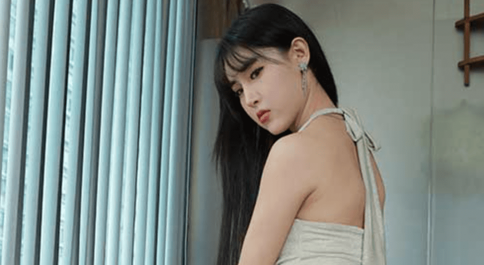IESS Different Ideas and Interests | Silk Enjoyment Home Xiaobao's Halter Neck Hip Skirt