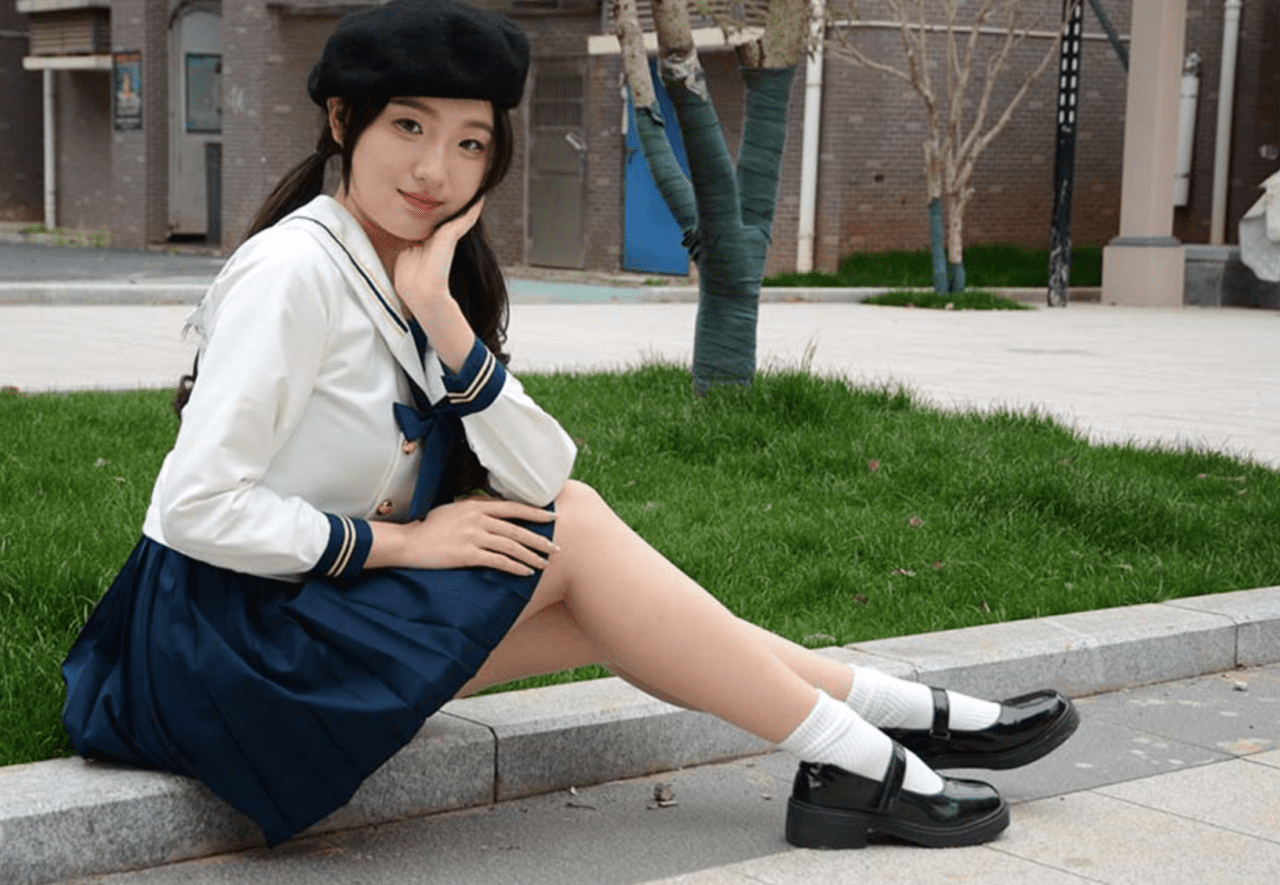 初夏の女神 |フアンフアン、人生初のセーラー服を着る（動画あり）