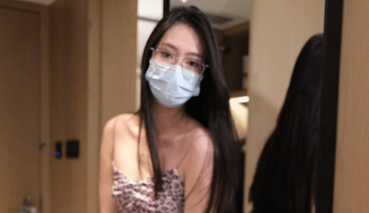 ROSI口罩系列 | 豹纹吊带黑丝