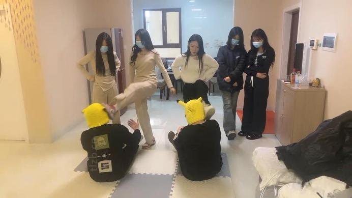 Spirited girl | 5S real bullying and torture of two slaves/group trampling and kicking/slapping