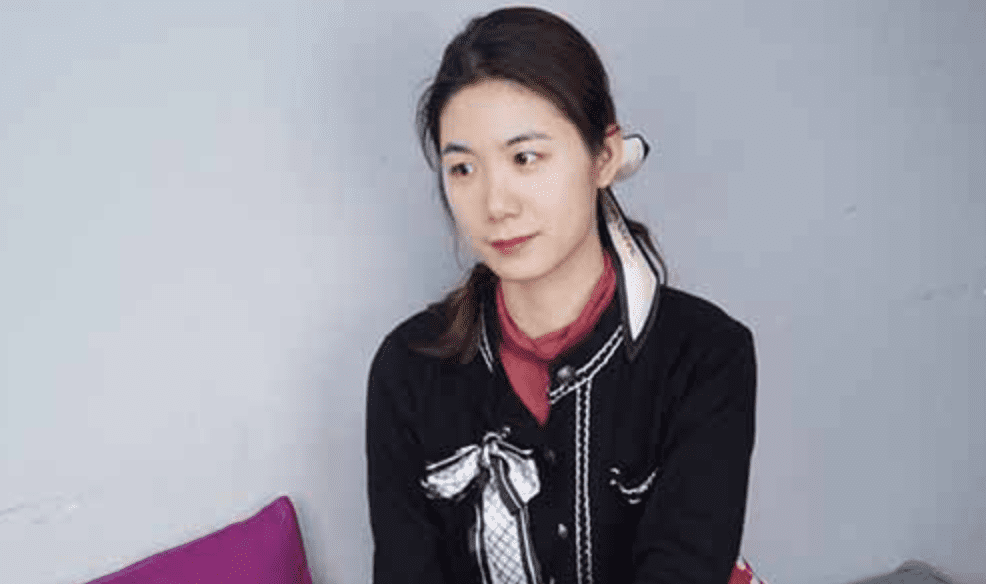 Pary student model shooting | Xiao Liu shows off her size 37 slender legs
