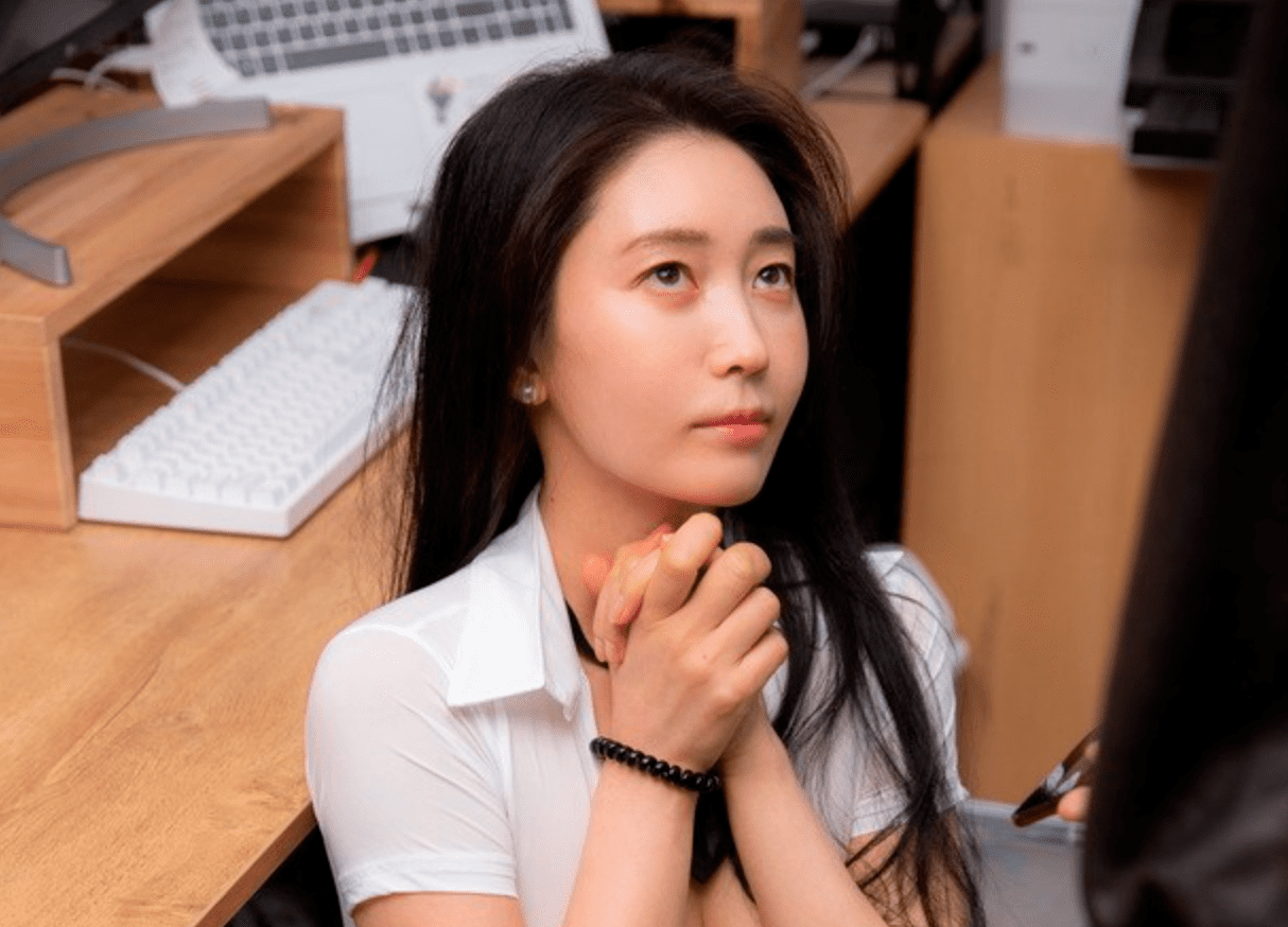 BUNNY | Lee Ha Kim – A lady in the office S.4 Weakness