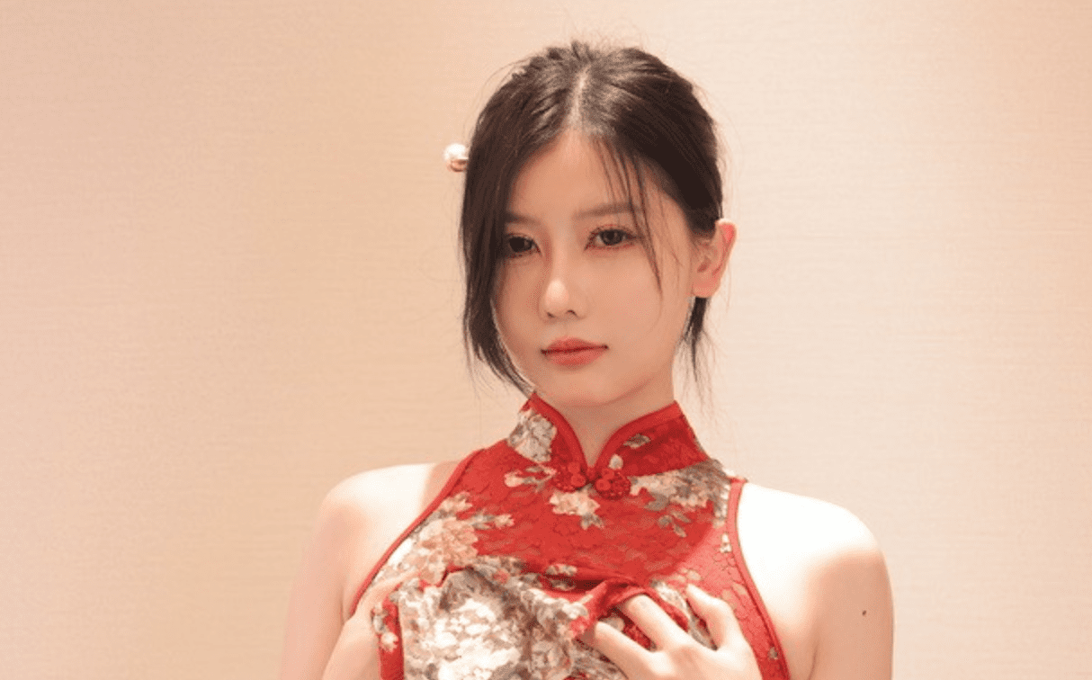 Xiuren秀人网 | 尹甜甜 红色吊带丝袜