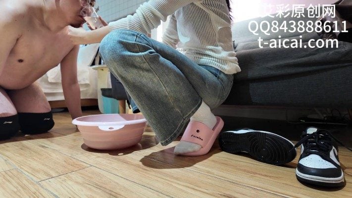 chnnsct1818 | Cleaning tools for college beauties