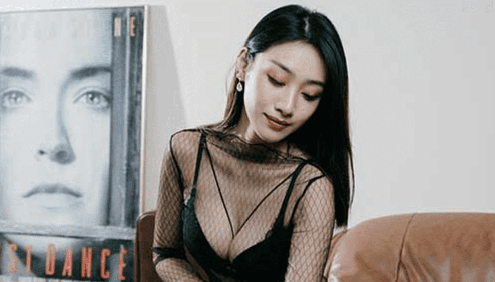 璟乐 | 黑丝棚拍吊带丝袜