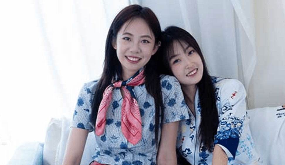 物恋传媒 | 椰子&嘉木之姐妹花的丝袜脚(带视频)