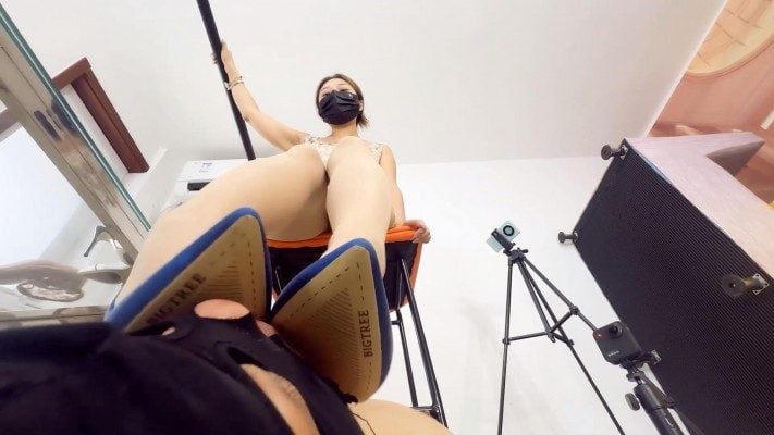 凌S | 高跟丝袜脚踩脸玩弄男M