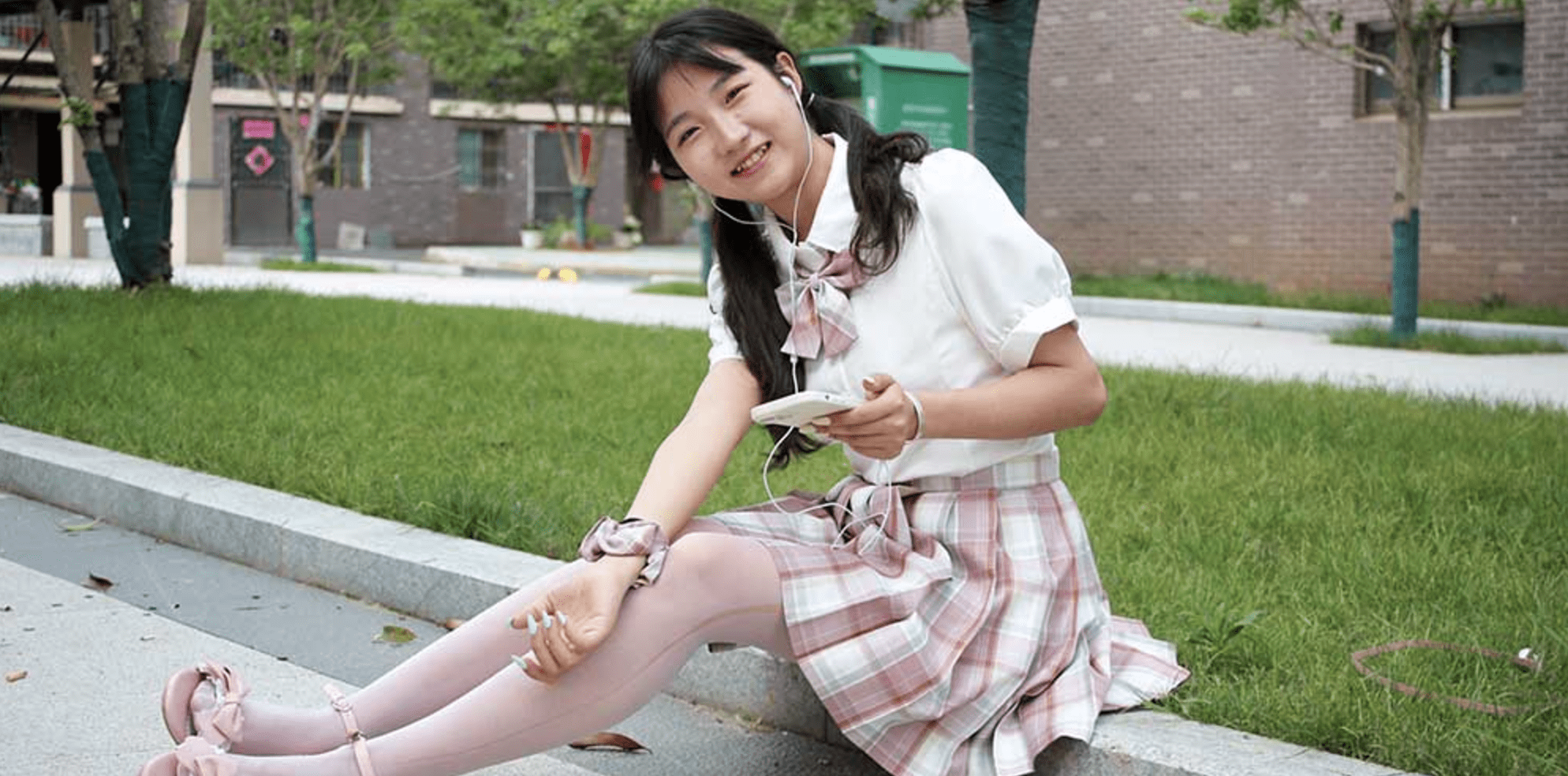 初夏女神 | 点点 始终陶醉在自己喜欢的音乐里(带视频)