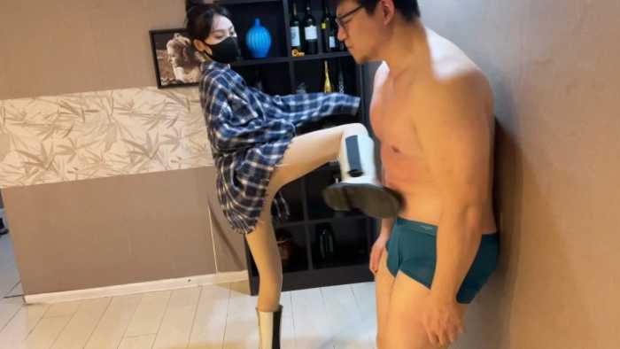蛋碎娇娃 | 超S·联盟贝儿小主 极致暴击
