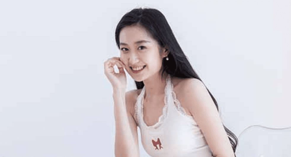 物恋传媒 | 小敏的长靴白袜之旧日胶片(带视频)