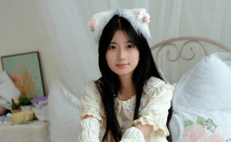 觅芙少女 | 兔兔的白色蕾丝袜之洛丽塔真的太可爱啦(带视频)