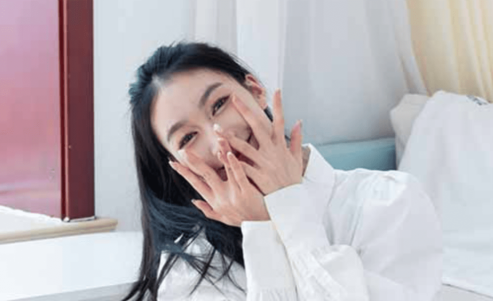 物恋传媒 | 小影的白色丝袜之美好期待(带视频)