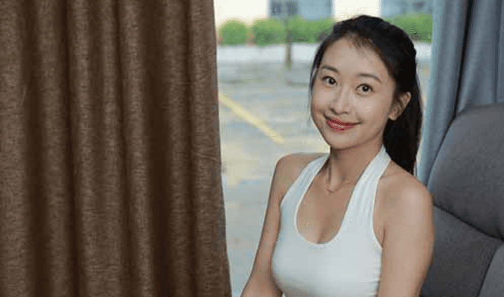 IESS异思趣向 | 丝享家系列之丝足小婕的清爽凉鞋