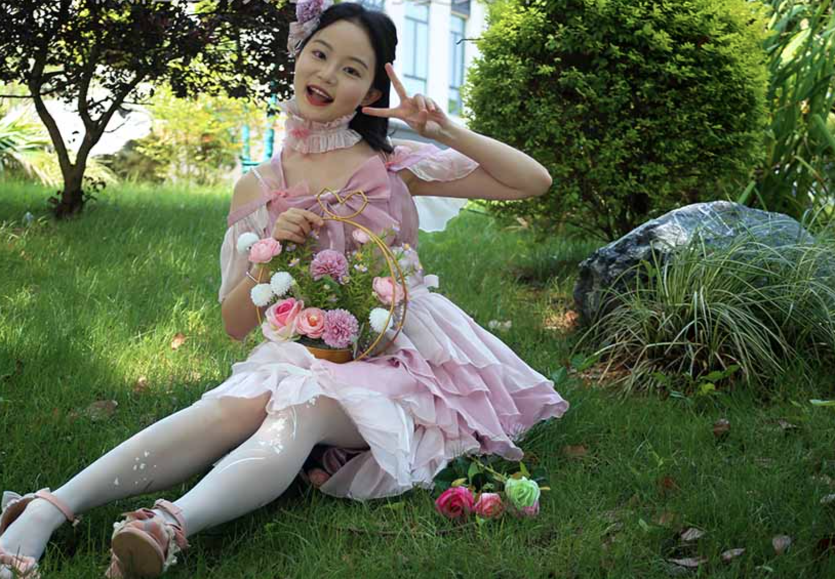 初夏女神 | 双双 花仙子的白丝袜(带视频)
