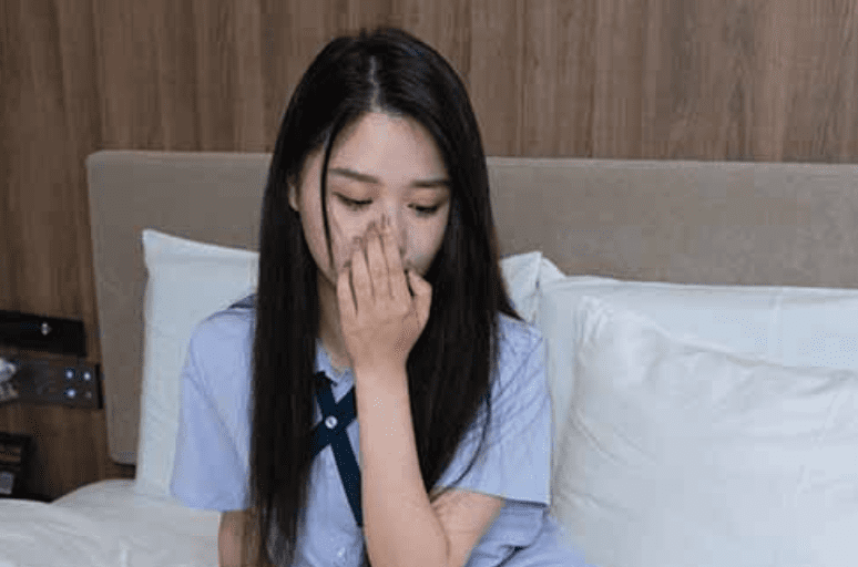 甜予摄影 | 澜澜的皮鞋、两双白棉袜、肉丝-脚尖加固款(带视频)