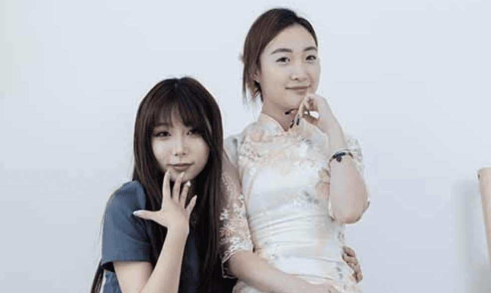 物恋传媒 | 恬恬&泡泡的丝袜长靴之温暖午后(带视频)