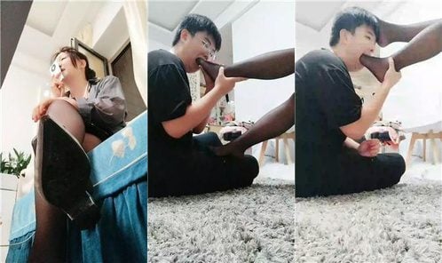 乐爷 | 白领S黑丝白袜踩下属犬 上