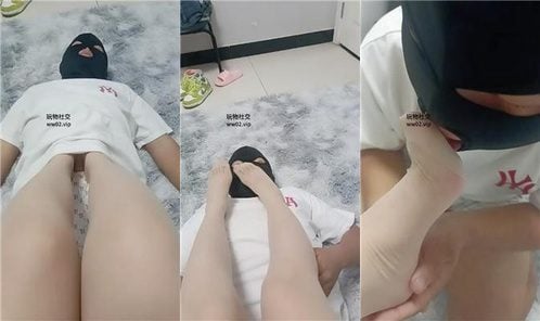 林十七 | 迷恋肉丝臭脚的贱奴