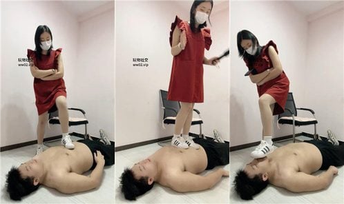物业素人s | 坐脸窒息 喂口水 贝壳头 高跟踩踏
