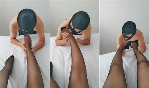 あなたの女王になりましょう | 黒ストッキング、美しい脚、足フェチ舐め