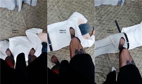 Shanshan | High heels, black stockings, foot pad slave