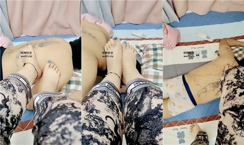 李老师 | 裸足踩虐脚垫奴