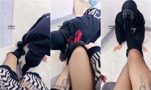 沐沐大大 | 碾压踩狗爪 清理长靴 掐乳鞭打
