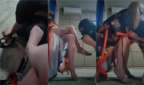 魔鬼天使 | 闻舔臭脚高跟发骚
