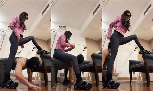 亚兮 | 艺校女神S 白袜 丝袜羞辱犯贱老师 喂口水