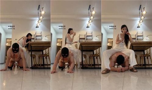 Lord | Objectification of human body chair middle finger despises bare feet licking and trampling