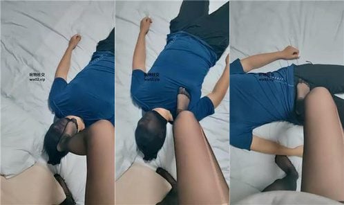 小咩 | 黑丝脚碾压踩踏