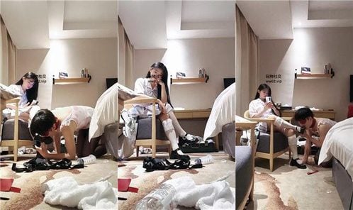 ティンラン馬に乗って腰を振りながら革靴と白ソックスを舐めるJK娘