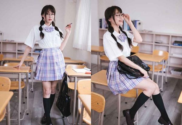 街拍丝足 | 476 长腿美模 Ashley 学生服