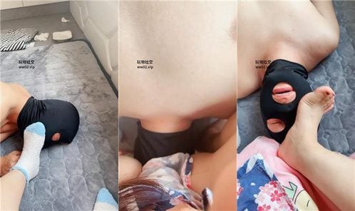 恩恩女神 | 闻舔毛巾棉袜 喝圣水 坐脸窒息