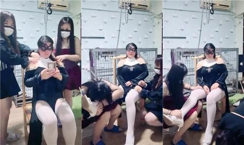 アイスソウル邪悪な継母が二人の娘を虐待