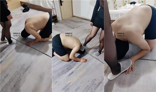 䨮S | 双S 教闺蜜用黑丝脚虐出轨男