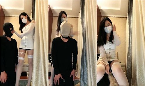エラストッキングを頭から引っ張り、耳を窒息させ、白いシルクの足を引っ張り、舐める