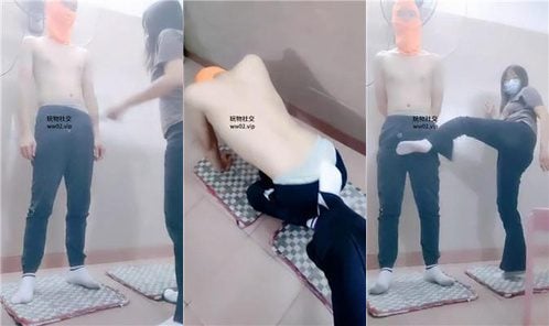 Strange | White socks step on the crotch and kick
