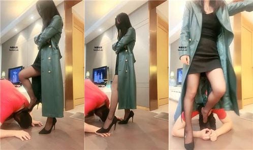 ゴシッププリンセス |浴室でひざまずく、罵倒を懇願する、ハイヒール、黒ストッキング、馬に乗る、犬ぞり